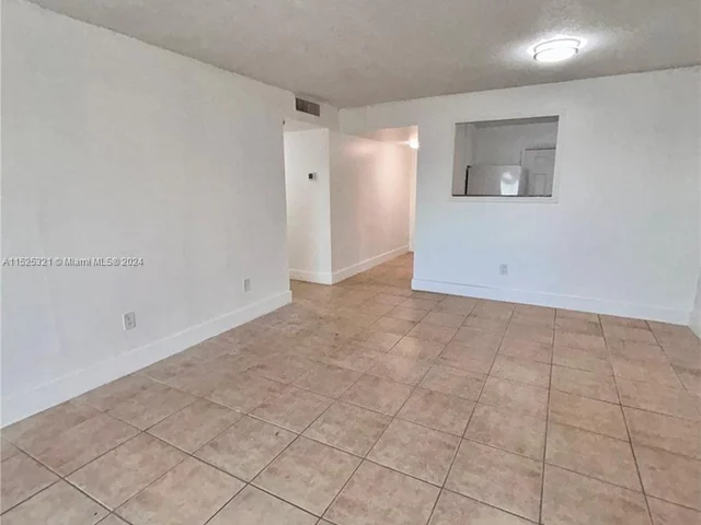 15201 NE 6th Ave # C302, Miami FL 33162