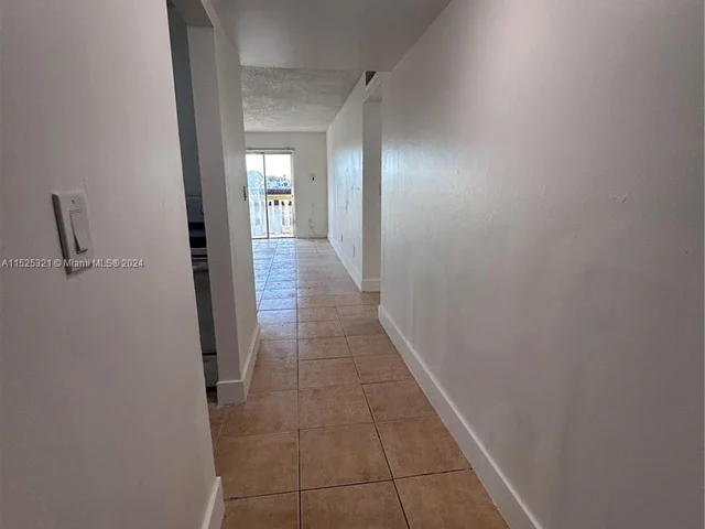 15201 NE 6th Ave # C302, Miami FL 33162
