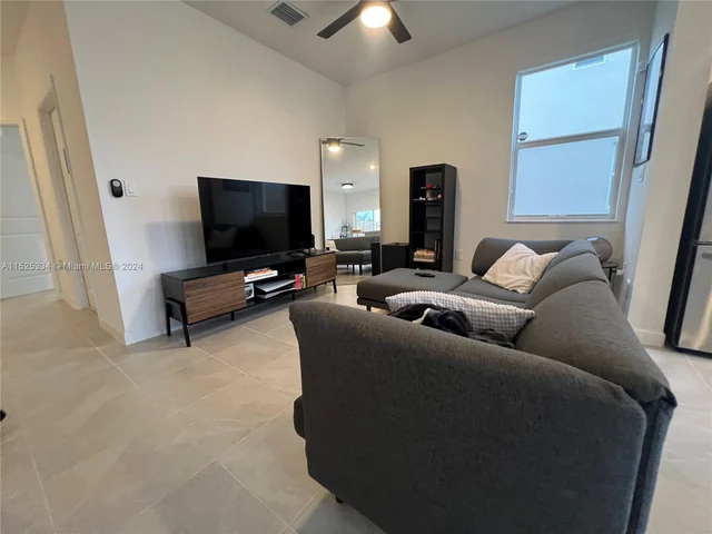 2335 NW 122nd Ter, Miami FL 33167