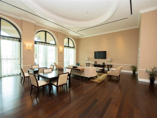 1300 Ponce De Leon Blvd # 907, Coral Gables FL 33134