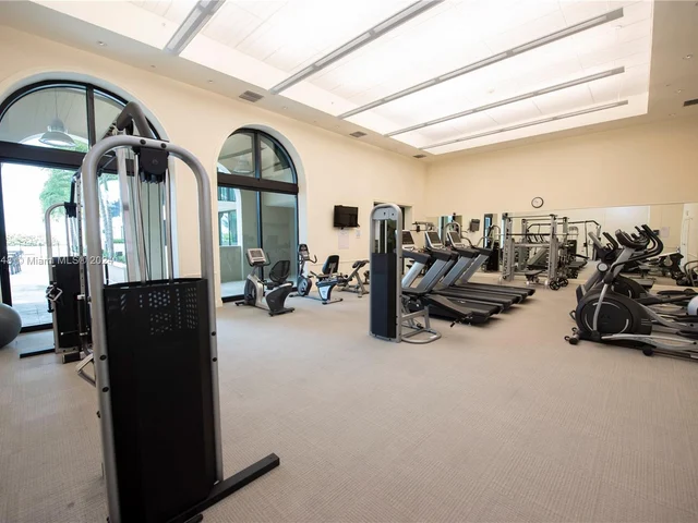 1300 Ponce De Leon Blvd # 907, Coral Gables FL 33134