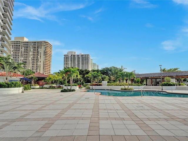 20281 E Country Club Dr # 2411, Aventura FL 33180