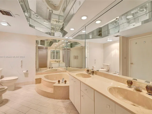 20281 E Country Club Dr # 2411, Aventura FL 33180