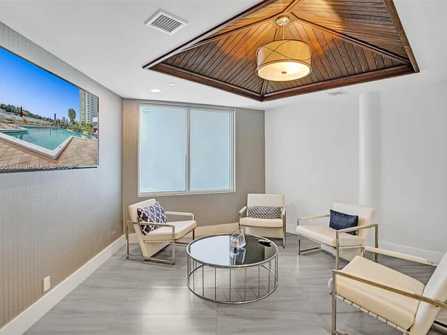 20281 E Country Club Dr # 2411, Aventura FL 33180