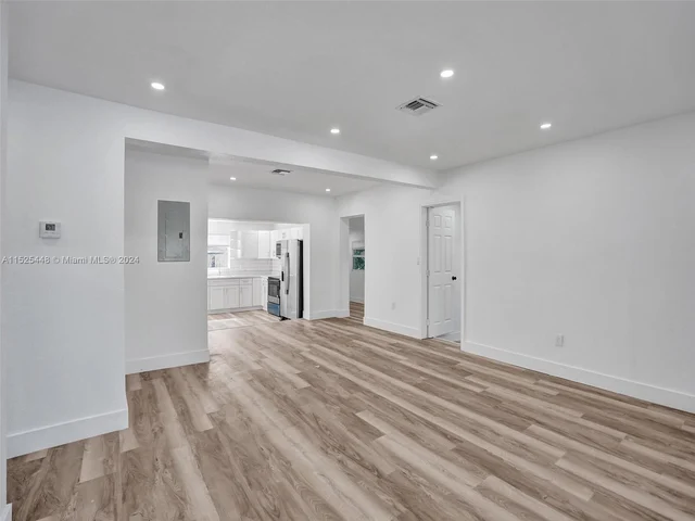 1260 NW 130th St, North Miami FL 33167