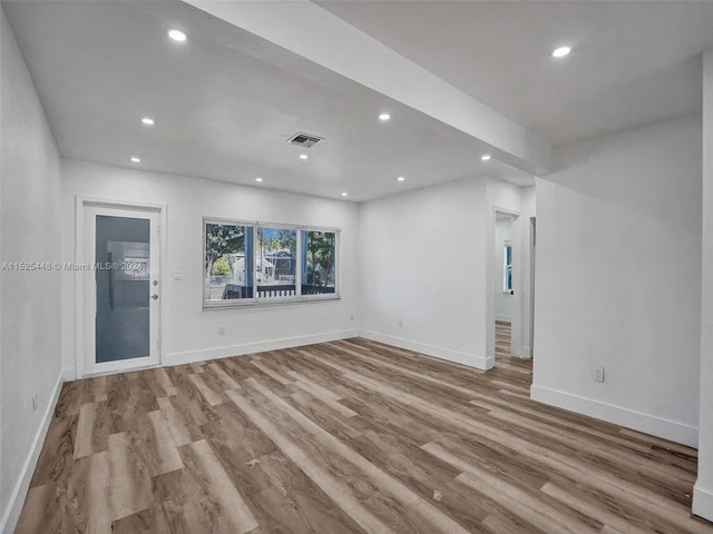 1260 NW 130th St, North Miami FL 33167