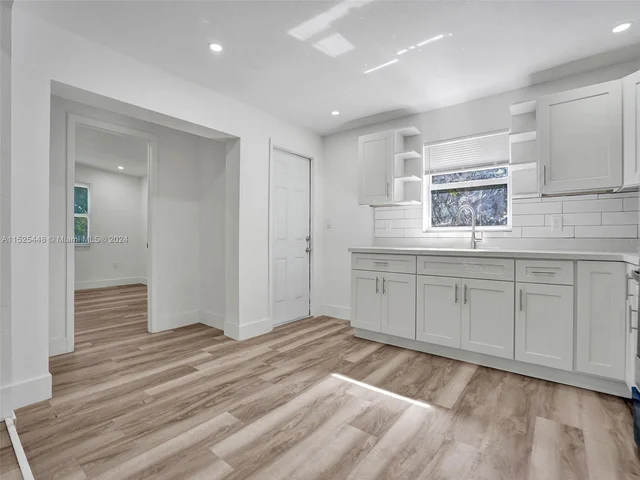 1260 NW 130th St, North Miami FL 33167