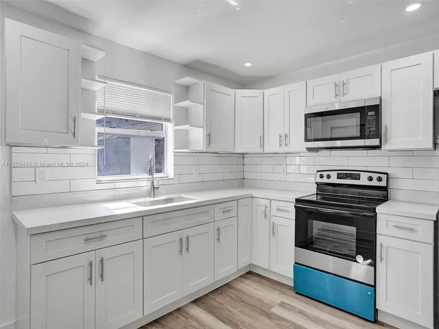 1260 NW 130th St, North Miami FL 33167