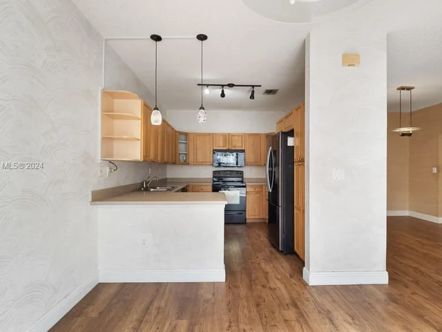 1125 Doveplum St, Hollywood FL 33019