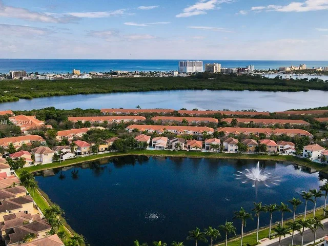 1125 Doveplum St, Hollywood FL 33019