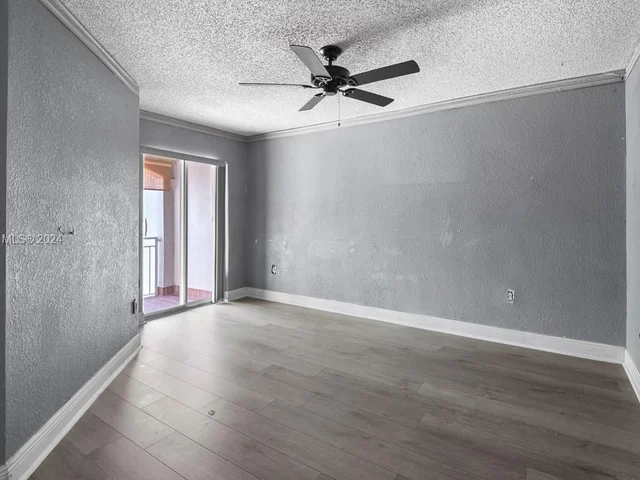 1125 Doveplum St, Hollywood FL 33019