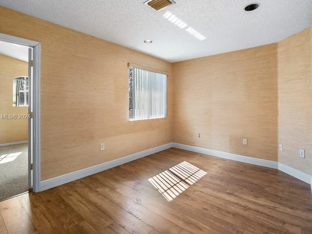 1125 Doveplum St, Hollywood FL 33019