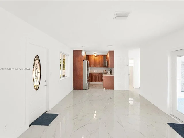 7801 Hope St, Hollywood FL 33024