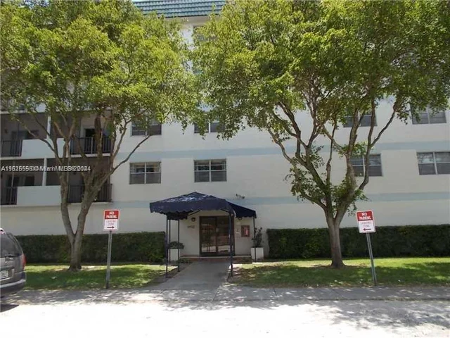 8950 NE 8th Ave # 406, Miami FL 33138