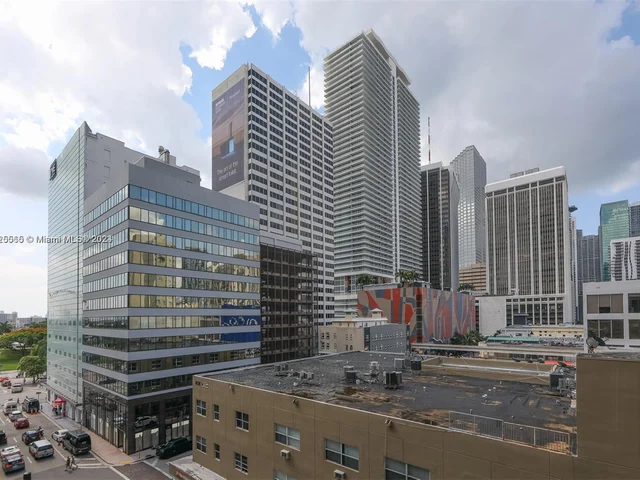253 NE 2nd St # 510, Miami FL 33132