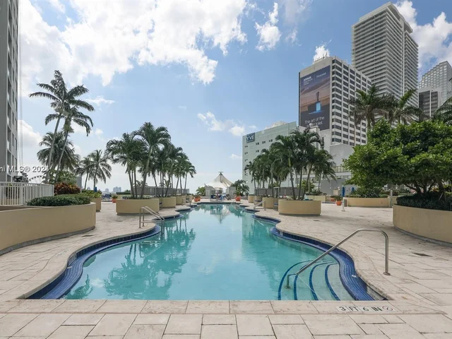 253 NE 2nd St # 510, Miami FL 33132