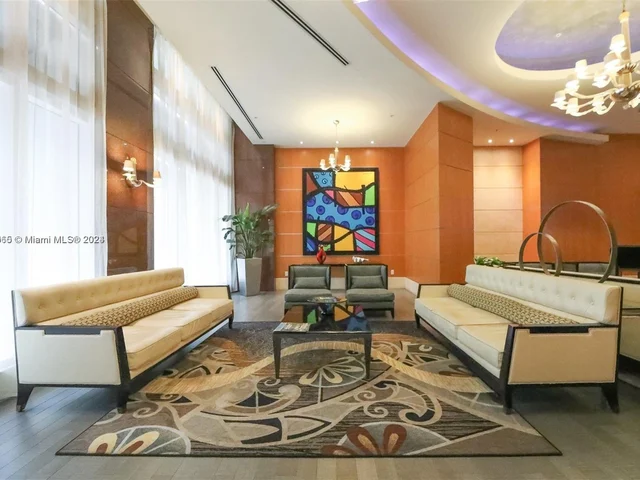 253 NE 2nd St # 510, Miami FL 33132