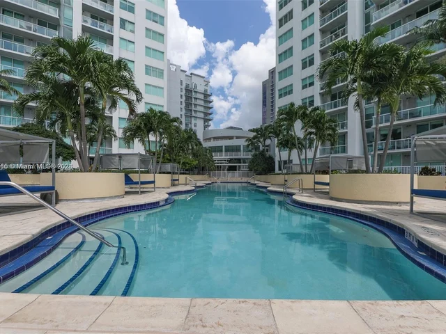 253 NE 2nd St # 510, Miami FL 33132