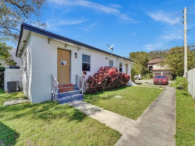 6334 SW 35th St, Miami FL 33155