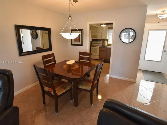 2581 Barkley Dr W # B, West Palm Beach FL 33415