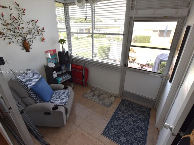 2581 Barkley Dr W # B, West Palm Beach FL 33415