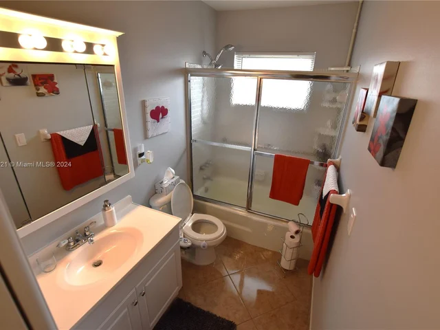 2581 Barkley Dr W # B, West Palm Beach FL 33415