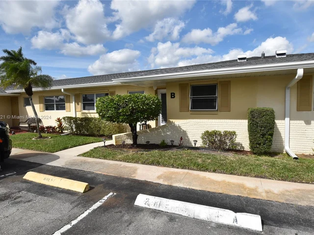 2581 Barkley Dr W # B, West Palm Beach FL 33415