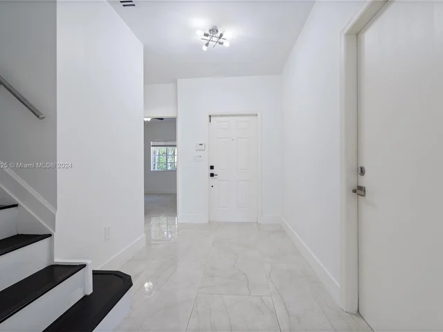 11650 NW 67 ter # 11650, Doral FL 33178