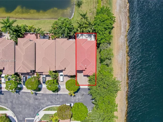 11650 NW 67 ter # 11650, Doral FL 33178