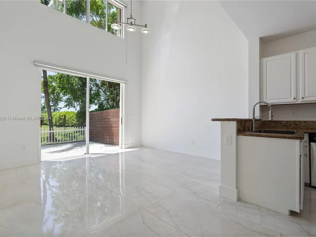 11650 NW 67 ter # 11650, Doral FL 33178