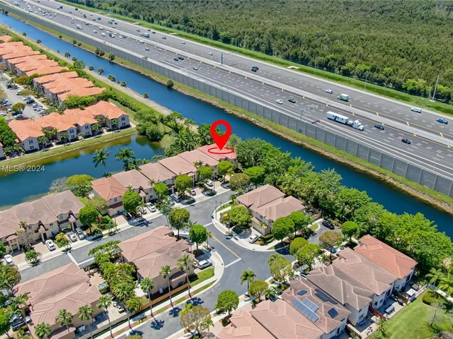 11650 NW 67 ter # 11650, Doral FL 33178