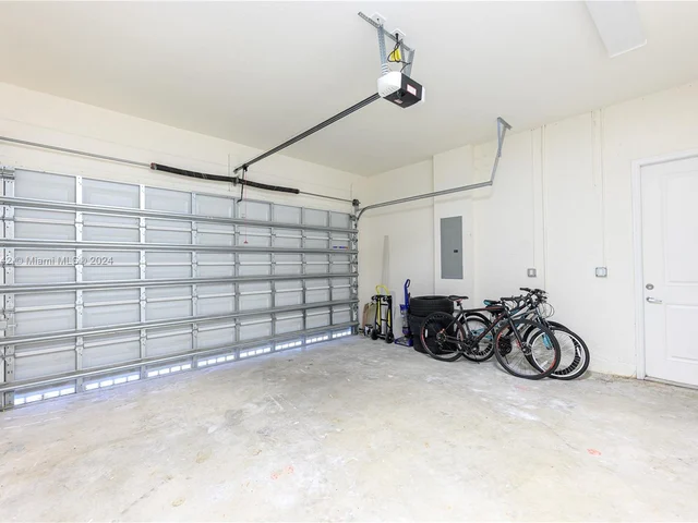 14600 SW 32nd St, Miami FL 33175