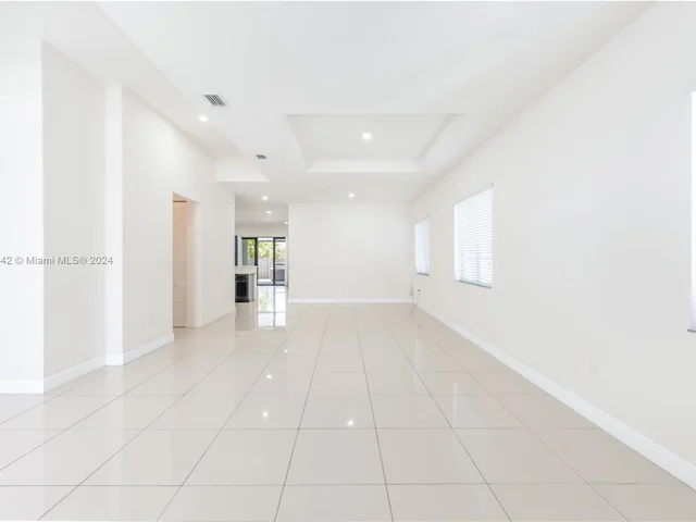 14600 SW 32nd St, Miami FL 33175