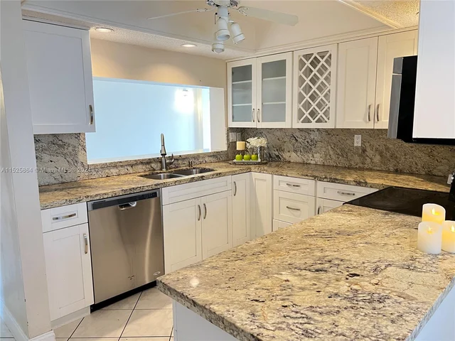 1830 Sabal Palm Dr # 406, Davie FL 33324