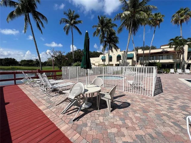 1830 Sabal Palm Dr # 406, Davie FL 33324