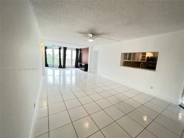1830 Sabal Palm Dr # 406, Davie FL 33324