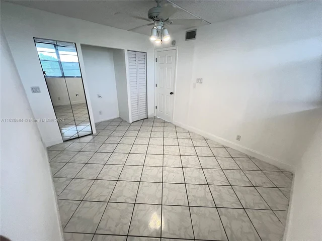 1830 Sabal Palm Dr # 406, Davie FL 33324