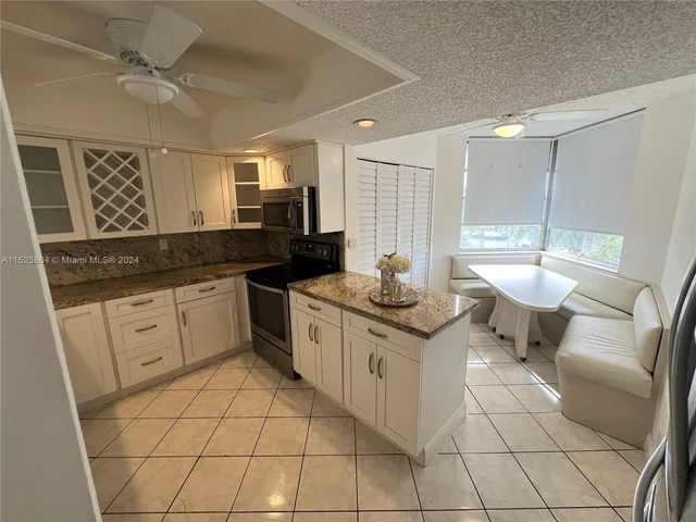 1830 Sabal Palm Dr # 406, Davie FL 33324