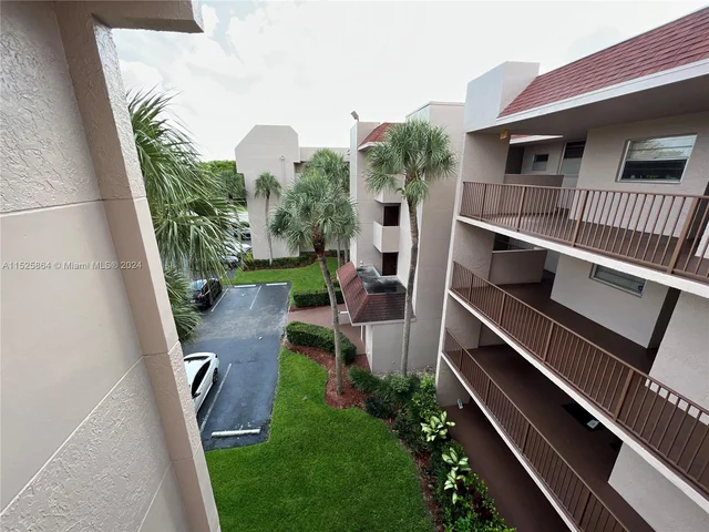 1830 Sabal Palm Dr # 406, Davie FL 33324