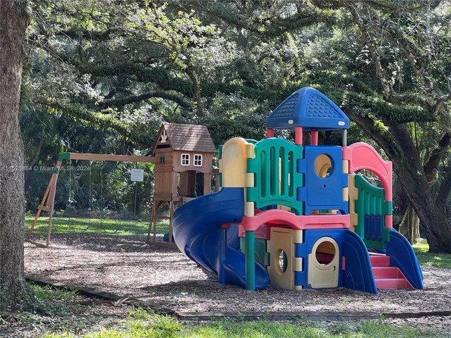 1830 Sabal Palm Dr # 406, Davie FL 33324