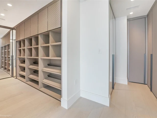 17975 collins ave # 3302, Sunny Isles Beach FL 33160