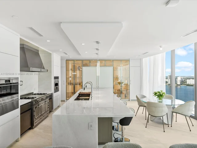 17975 collins ave # 3302, Sunny Isles Beach FL 33160