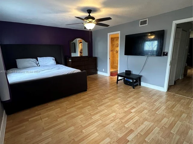 9435 NW 42nd St # 9435, Sunrise FL 33351