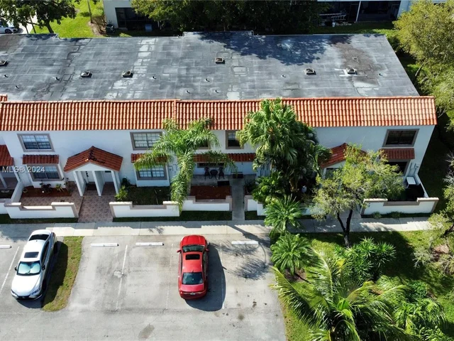 9435 NW 42nd St # 9435, Sunrise FL 33351