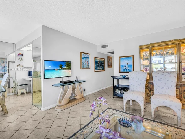 416 Grantham A # 416, Deerfield Beach FL 33442