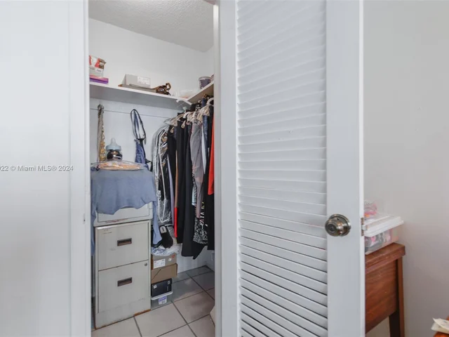 1865 NE 79th St Cswy # 5M, North Bay Village FL 33141