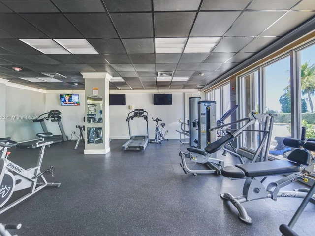 1865 NE 79th St Cswy # 5M, North Bay Village FL 33141