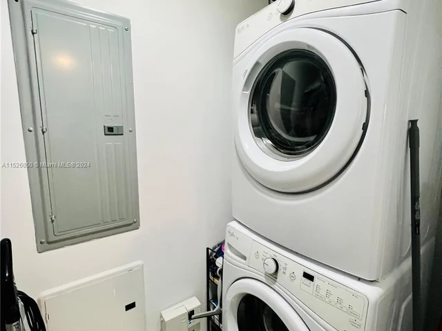 600 NE 27th St # 1902, Miami FL 33137