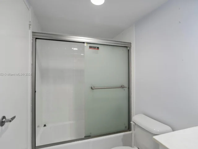 3000 S Ocean Dr # 1110, Hollywood FL 33019