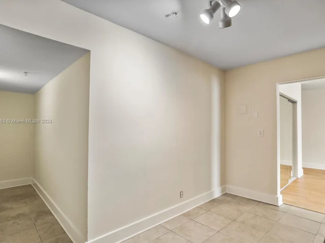 3000 S Ocean Dr # 1110, Hollywood FL 33019